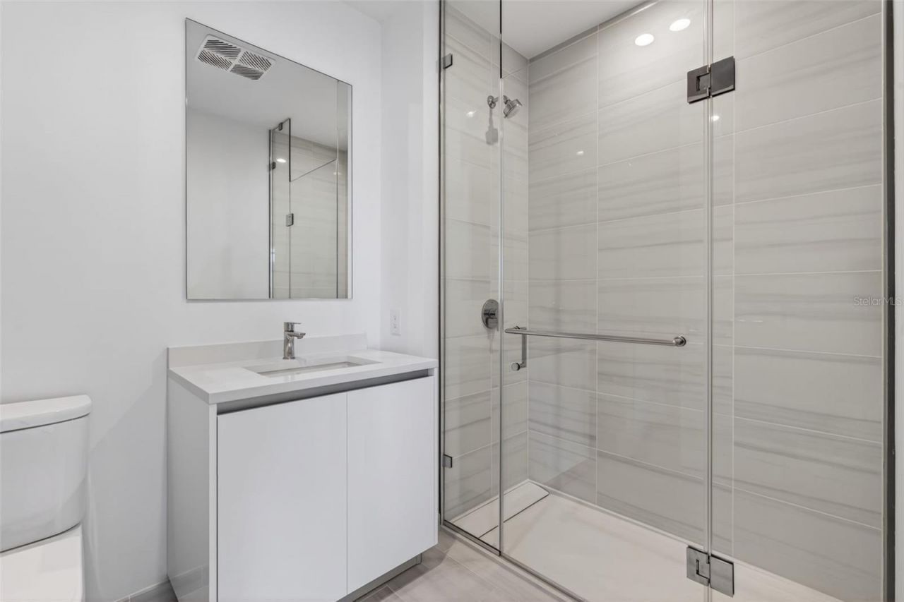 400 Central Avenue, Unit 3706, Saint Petersburg, FL 33701 Photo