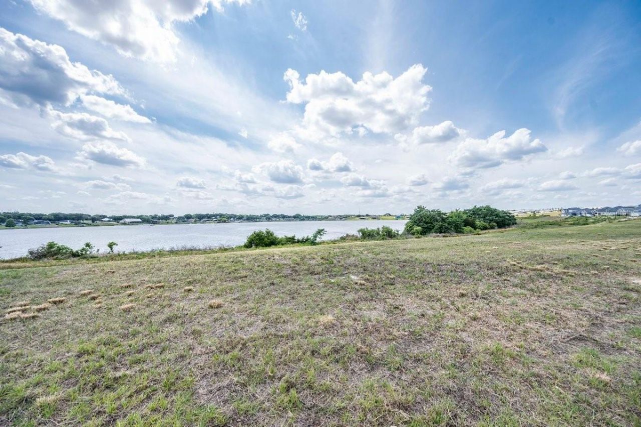 4253 Juliana Lake Drive , Auburndale, FL 33823 Photo