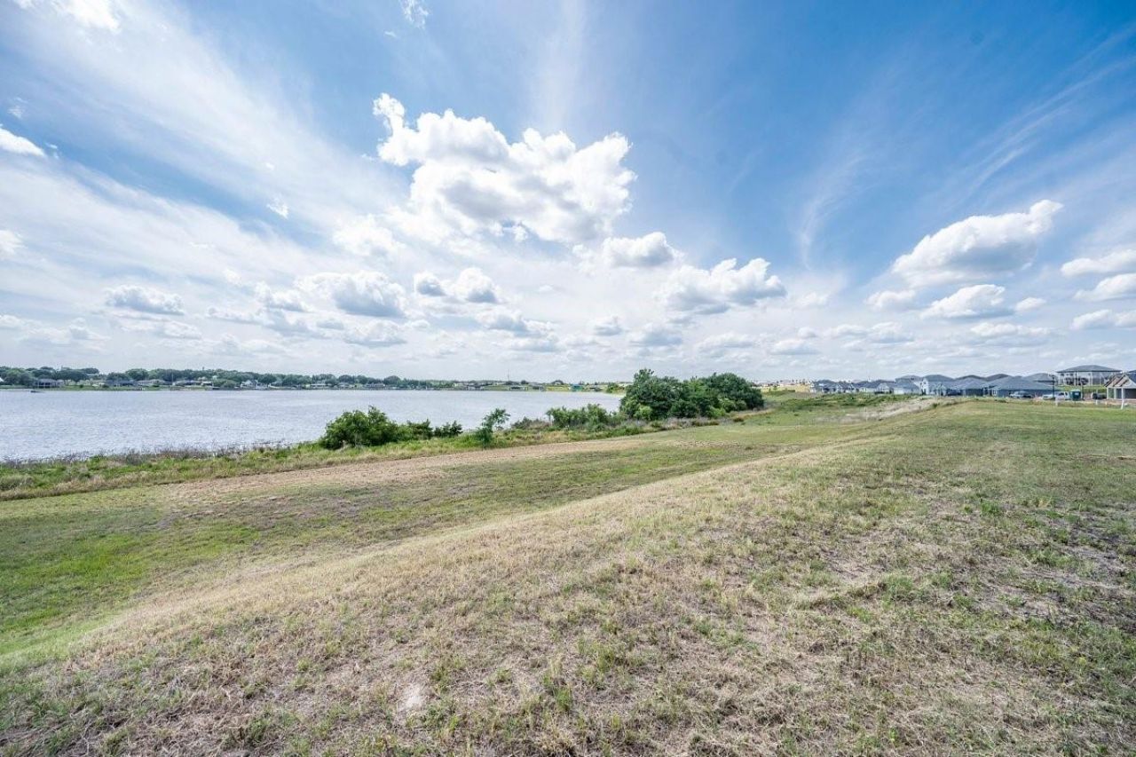 4253 Juliana Lake Drive , Auburndale, FL 33823 Photo