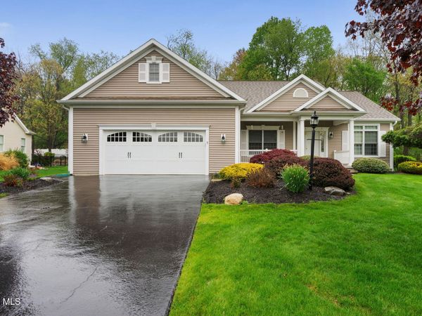 5 Brighton Drive, Clifton Park, NY 12065