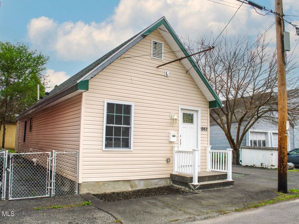 1862 8th Avenue, Watervliet, NY 12189