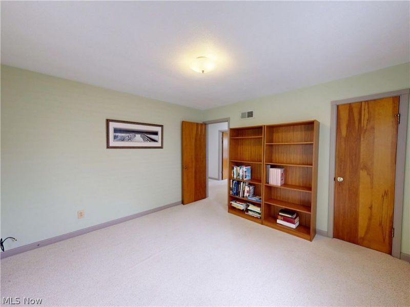 8249 Broadmoor Road, Mentor, OH 44060 Photo 18