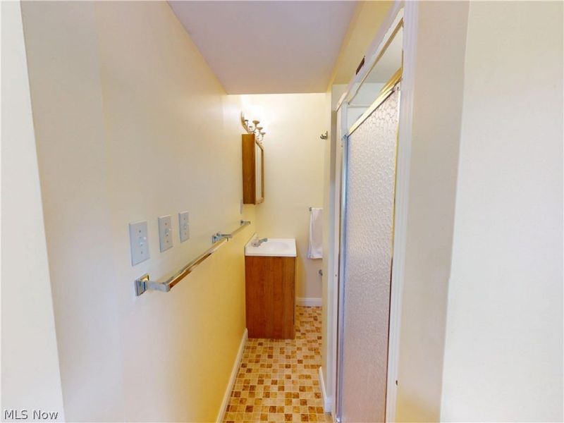 8249 Broadmoor Road, Mentor, OH 44060 Photo 21