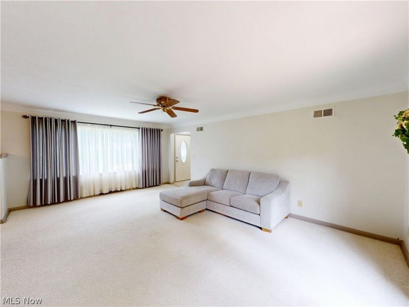 8249 Broadmoor Road, Mentor, OH 44060 Photo 5