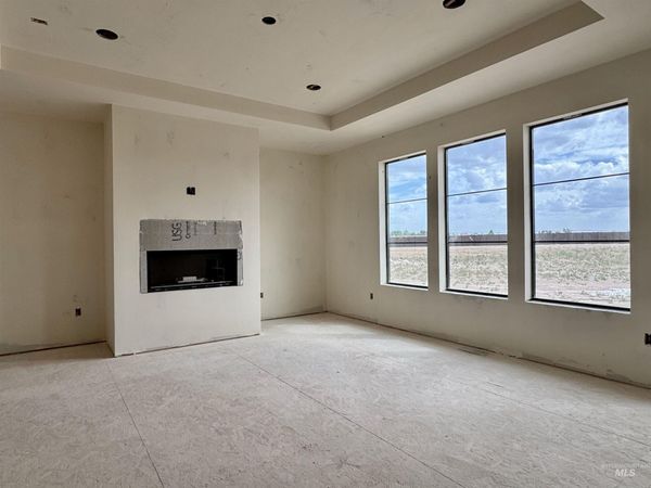 3705 N 2416 E, Filer, ID 83328