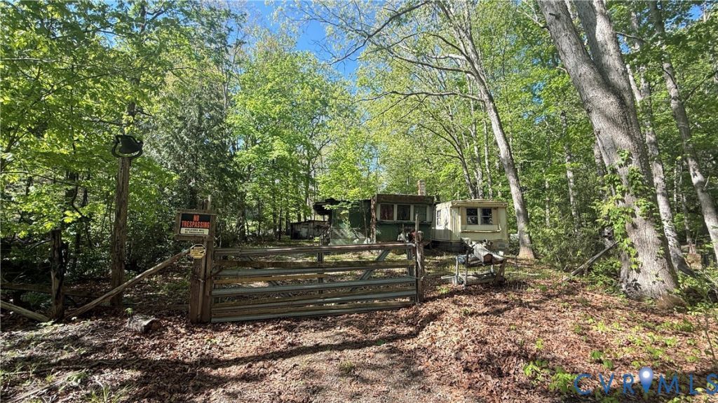 4683 Buffalo Road, Buchanan, VA 24066 Main Photo