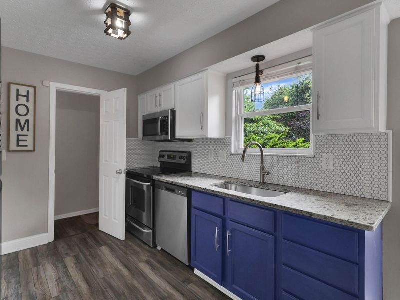 8967 Holquest Drive, Lewis Center, OH 43035 Photo 12