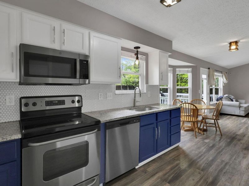 8967 Holquest Drive, Lewis Center, OH 43035 Photo 15