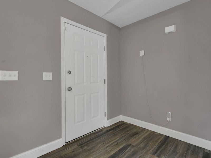 8967 Holquest Drive, Lewis Center, OH 43035 Photo 4