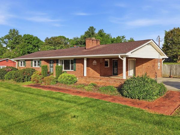 608 Southview Drive, Johnson City, TN 37601