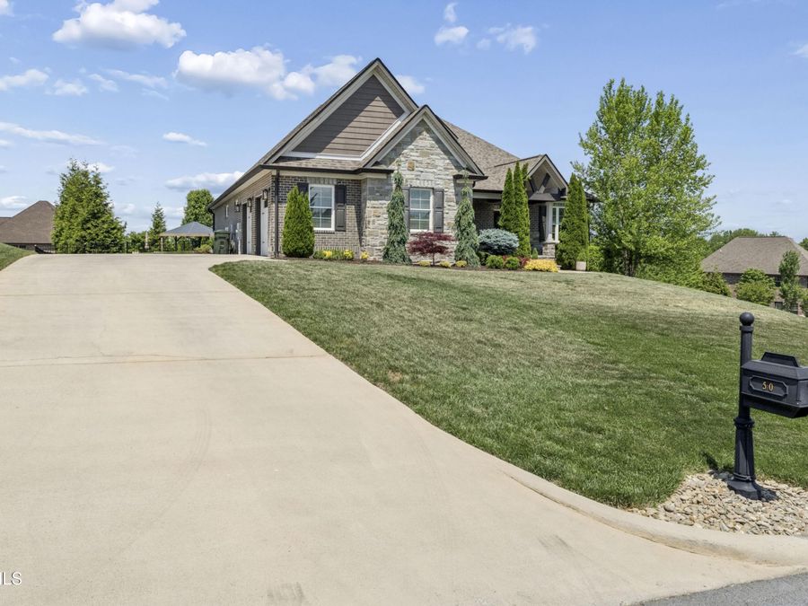 Property Image 100