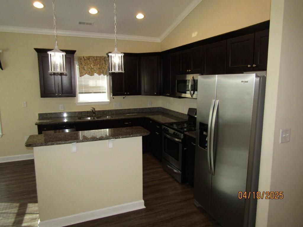 4335 Grande Harbour Blvd.  Photo 5