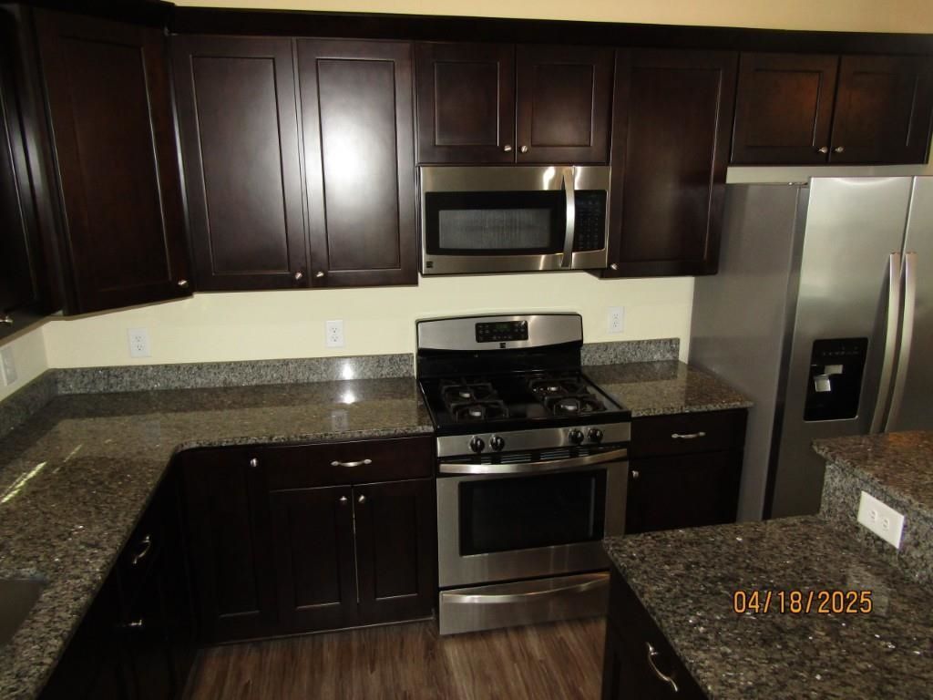 4335 Grande Harbour Blvd.  Photo 7