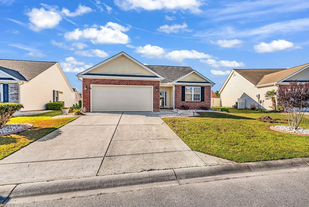 221 Cloverleaf Dr. Photo 33