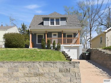 5812 Cedar Street , Omaha, NE 68106