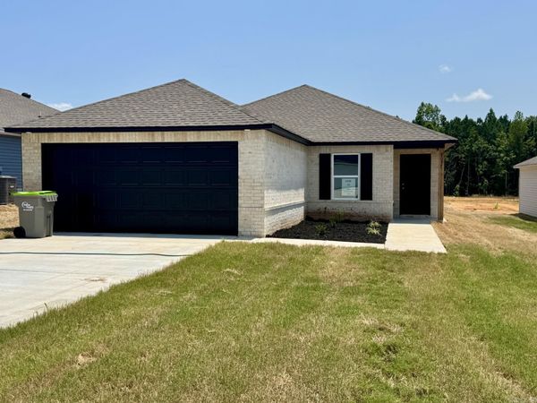 8057 Chesapeake Trail, Bauxite, AR 72011