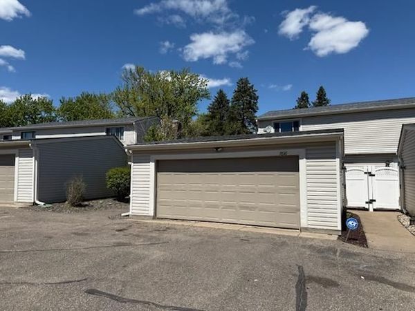 7616 Hampshire Avenue N, Brooklyn Park, MN 55428