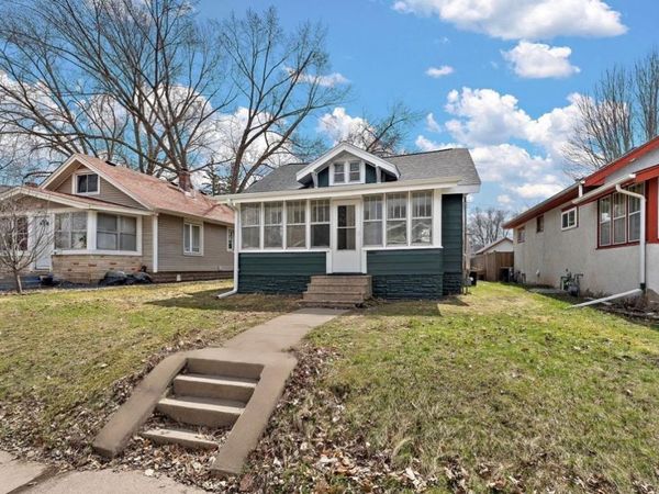 1810 Ross Avenue E, Saint Paul, MN 55119
