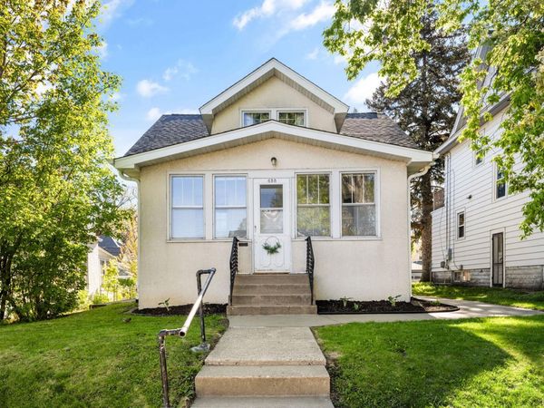658 Smith Avenue S, Saint Paul, MN 55107