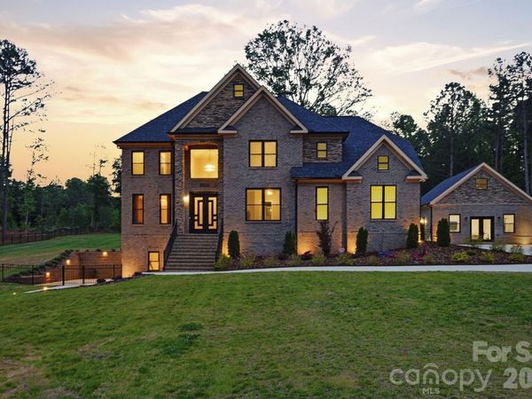 8508 Max Meadows Drive, Charlotte, NC 28227