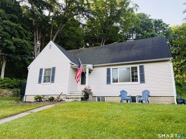 39 North Main, Sharon, CT 06069