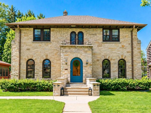 8011 Jackson Park Blvd, Wauwatosa, WI 53213