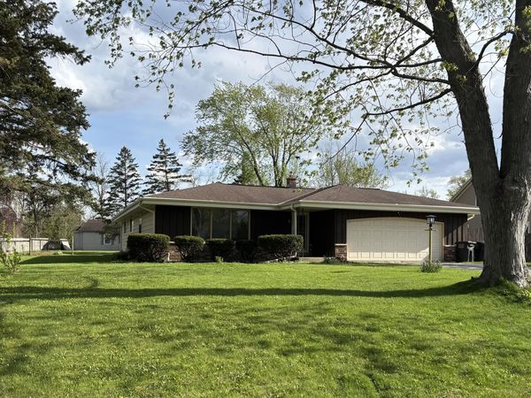 12329 W Larkspur Rd, Franklin, WI 53132