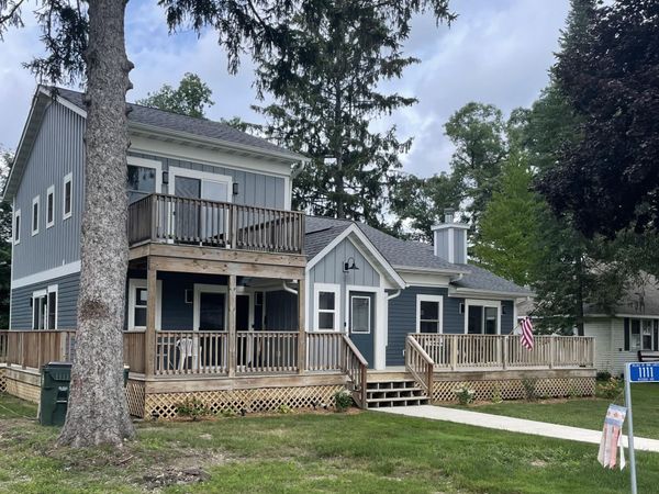 1111 Rosebud Ave, Twin Lakes, WI 53181