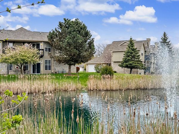 9128 W Elm Ct, Unit D, Franklin, WI 53132