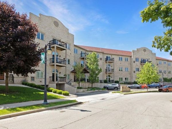 N51W34861 Wisconsin Ave, Unit 3113, Oconomowoc, WI 53069