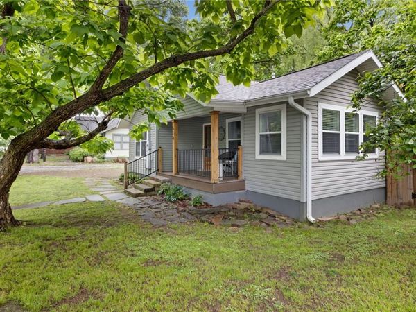 618 S Block Avenue, Fayetteville, AR 72701