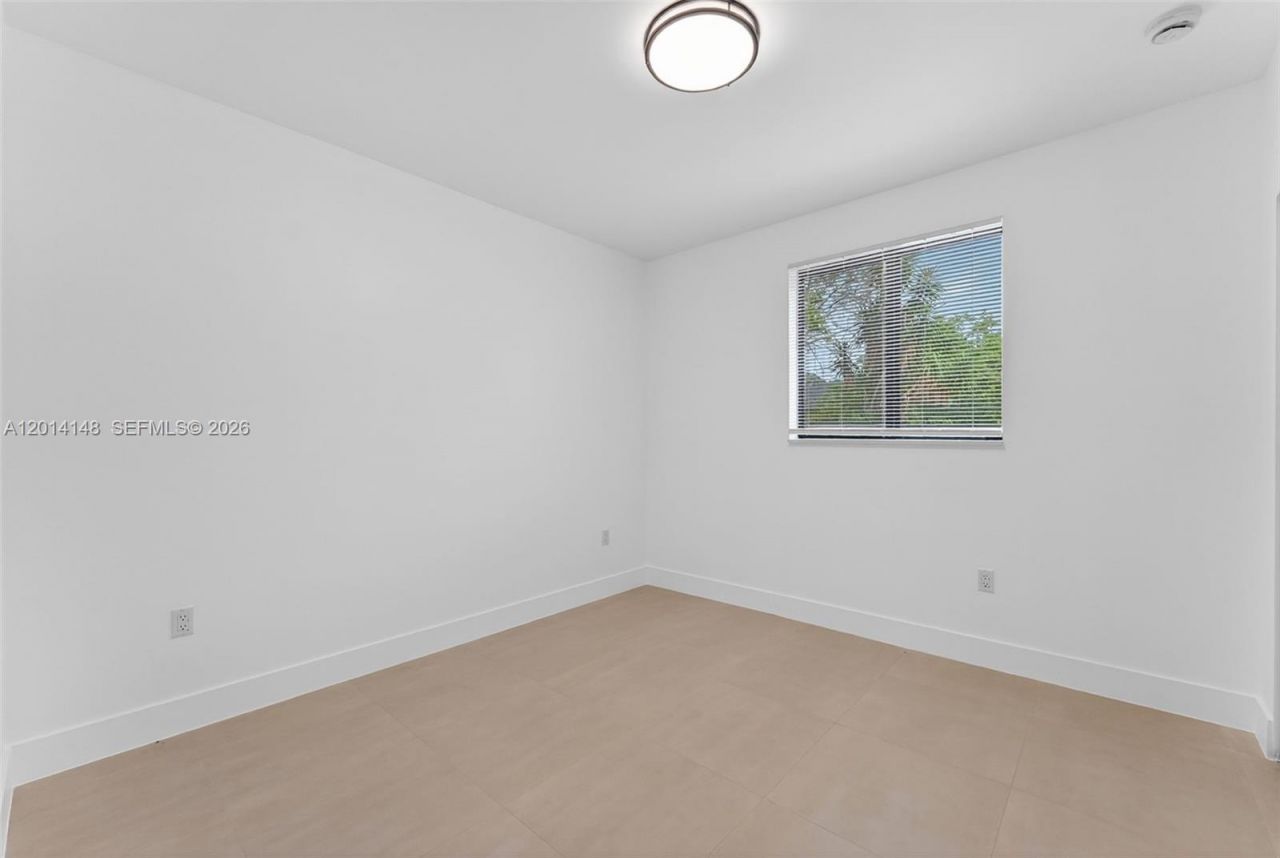 6500 NW 21st Ave , Miami, FL 33147 Photo