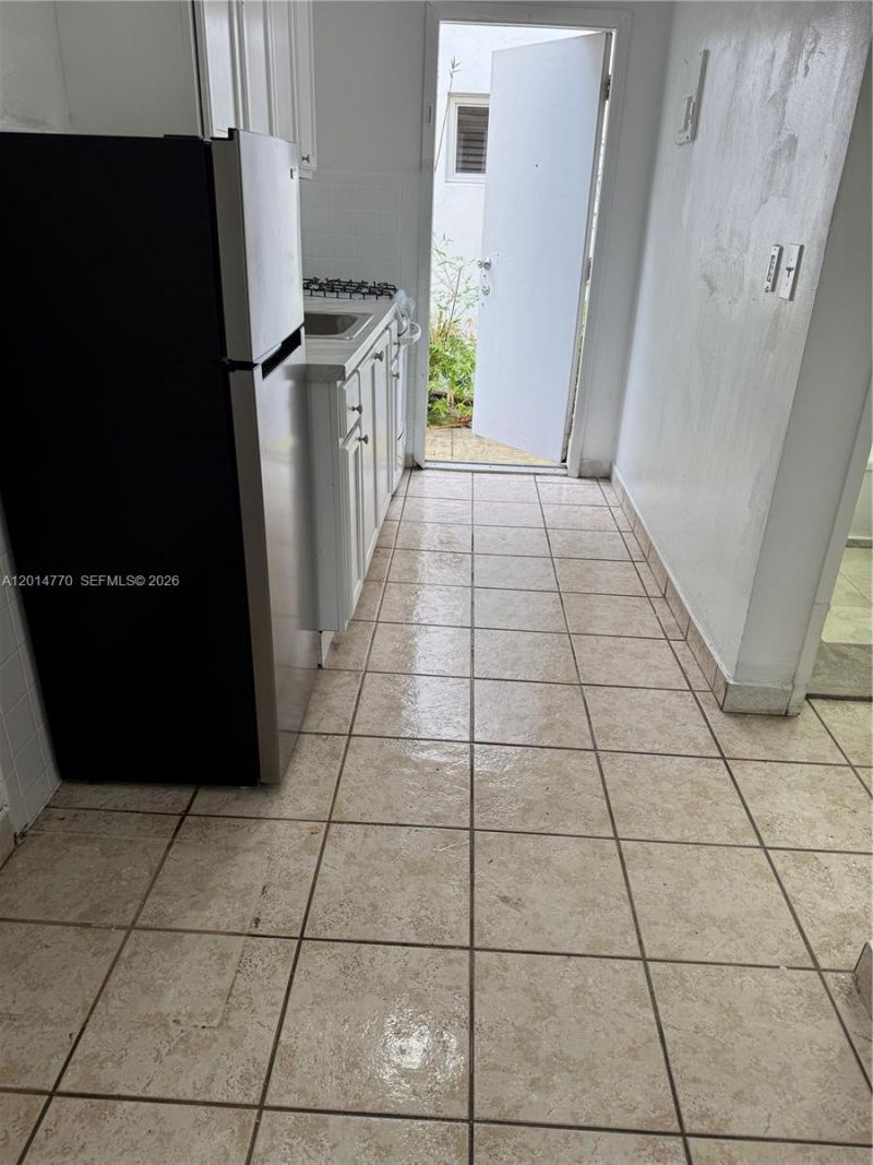 7300 Harding Ave , Unit 9, Miami Beach, FL 33141 Photo