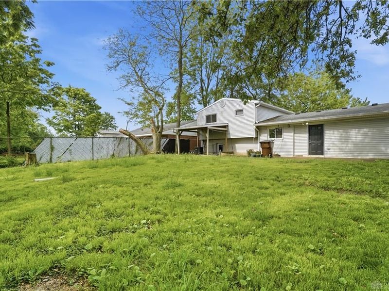 12150 Marwood Lane, Springdale, OH 45246 Photo 34