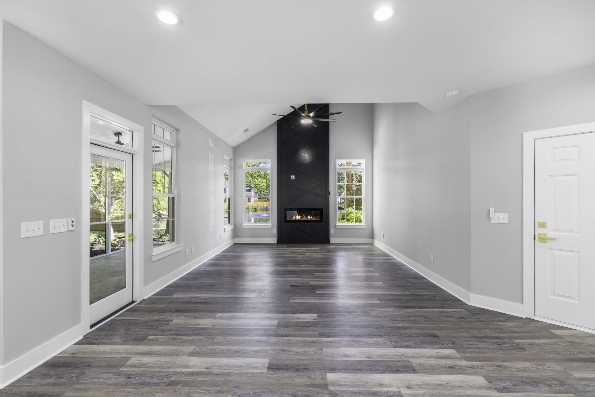 120 Evesham Drive Photo 10