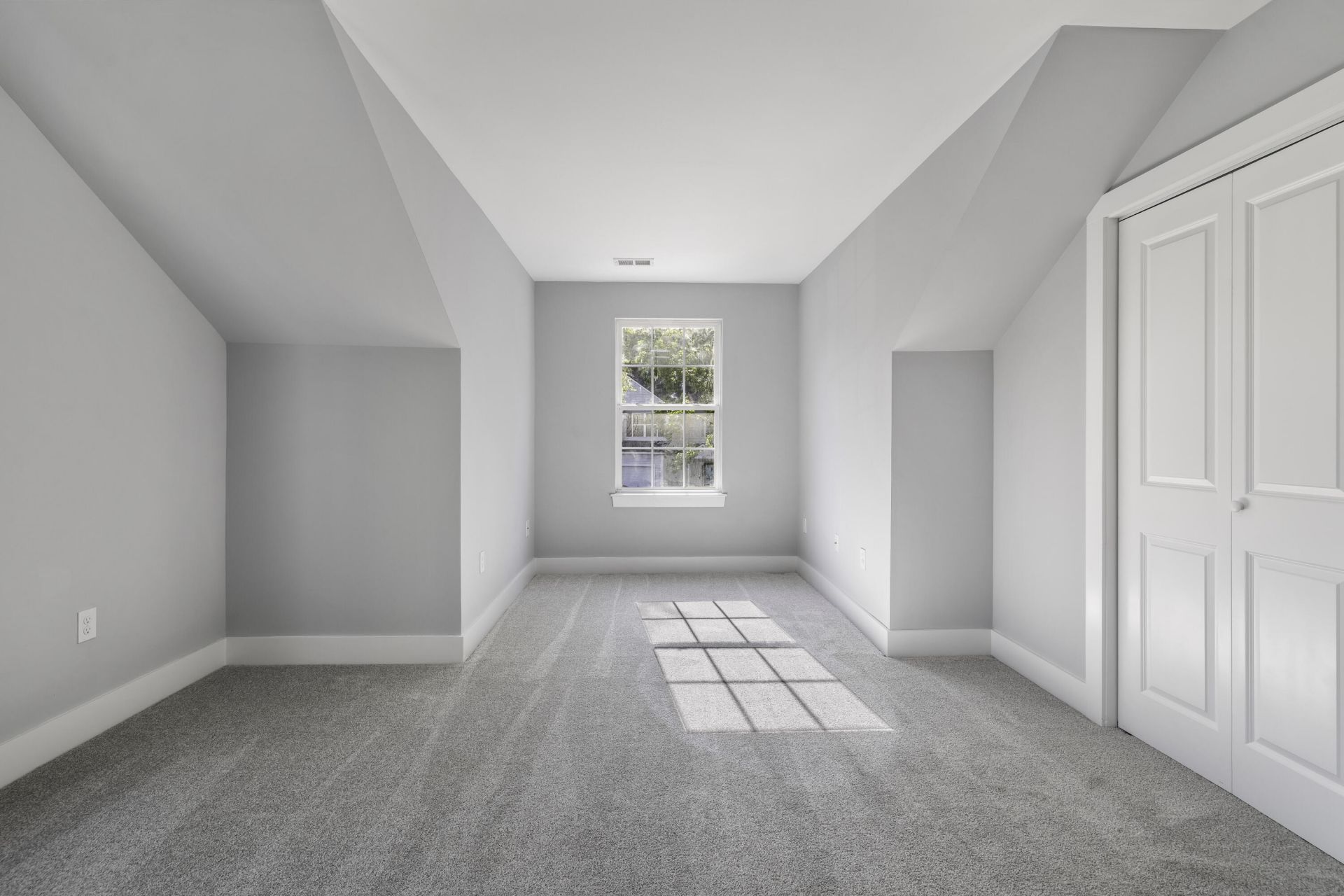 120 Evesham Drive Photo 40