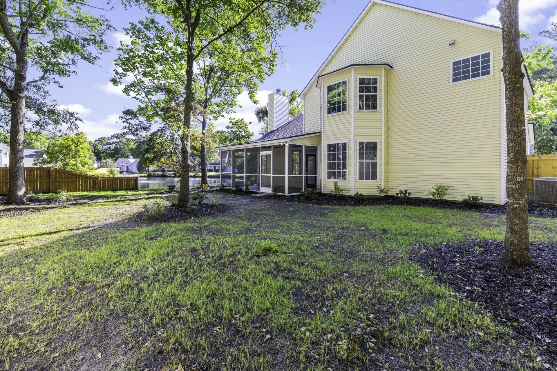 120 Evesham Drive Photo 45