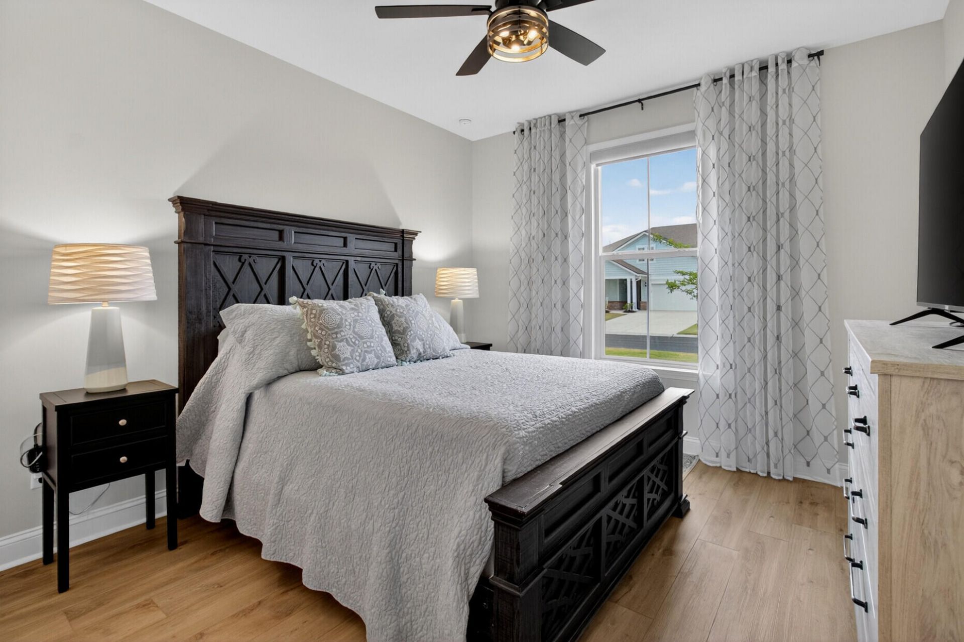 334 Autumn Azalea Way Photo 22