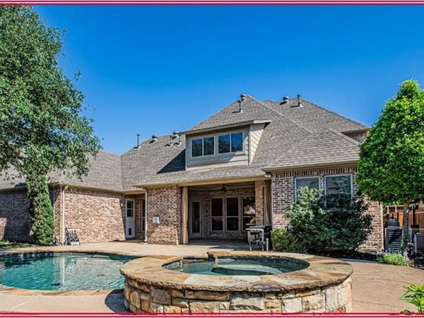8108 Oak Knoll Drive , North Richland Hills, TX 76182