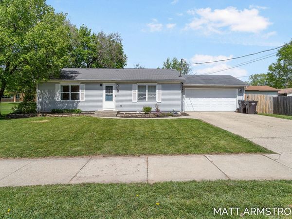 3341 30th Street SW, Grandville, MI 49418