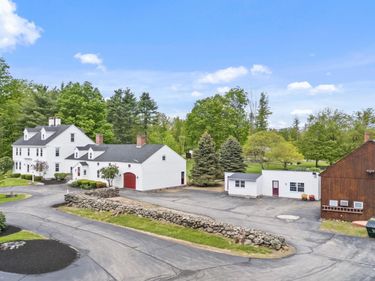 1 Cross Road, Francestown, NH 03043