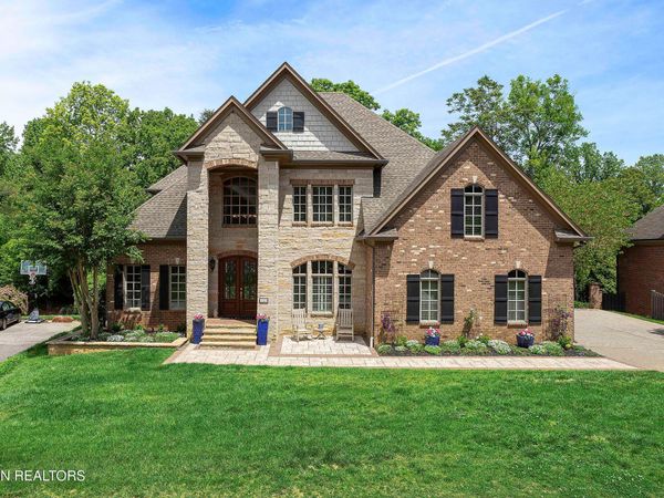 1724 Duncan Woods Lane, Knoxville, TN 37919