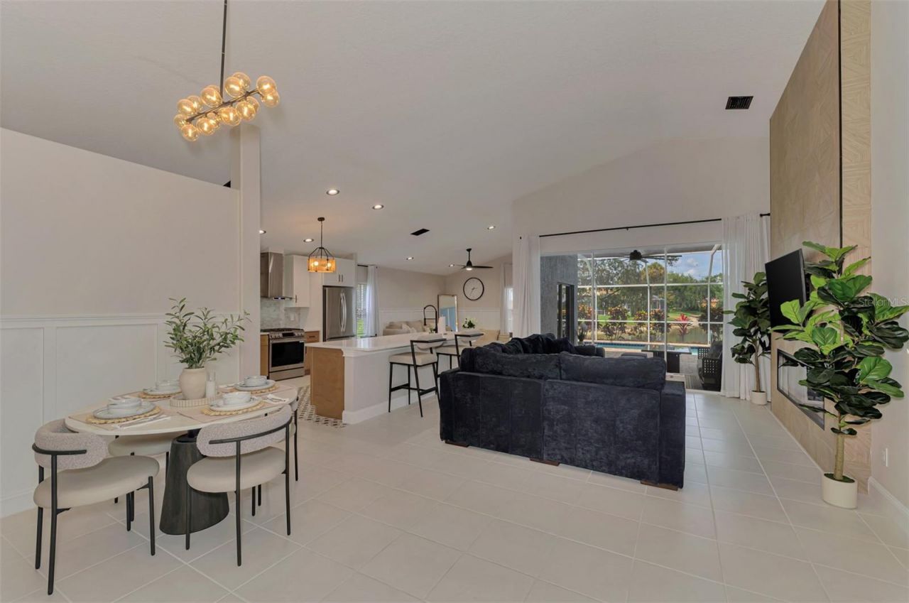 5261 Highbury Circle, Sarasota, FL 34238 Photo