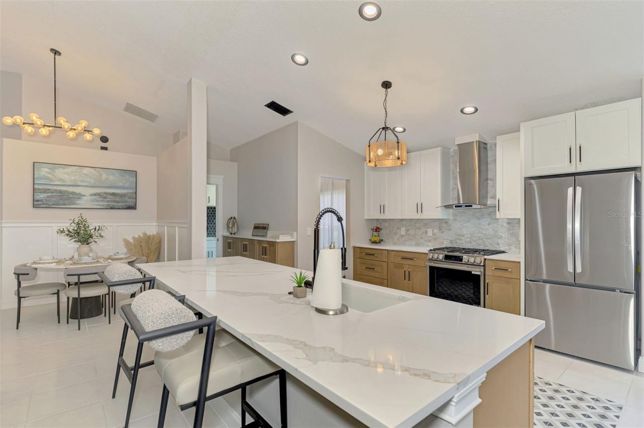 5261 Highbury Circle, Sarasota, FL 34238 Photo