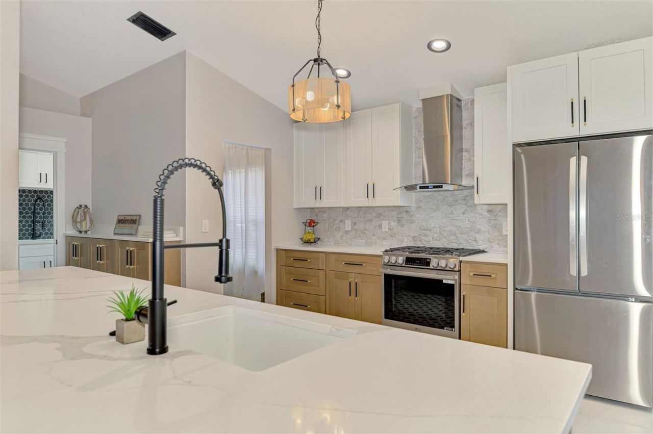 5261 Highbury Circle, Sarasota, FL 34238 Photo
