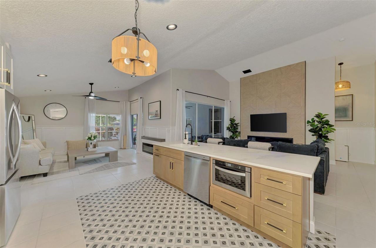 5261 Highbury Circle, Sarasota, FL 34238 Photo
