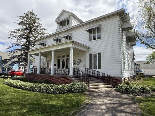 323 S Main, STOCKTON, IL 61085