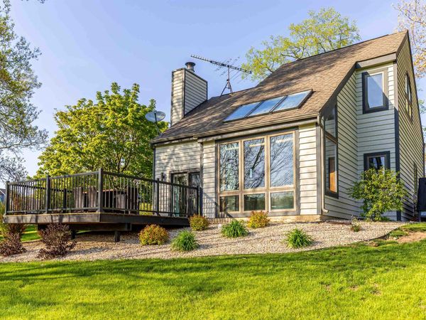 20 Gleneagle Drive, GALENA, IL 61036