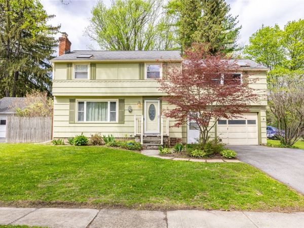 35 Stewart Drive, Rochester, NY 14624