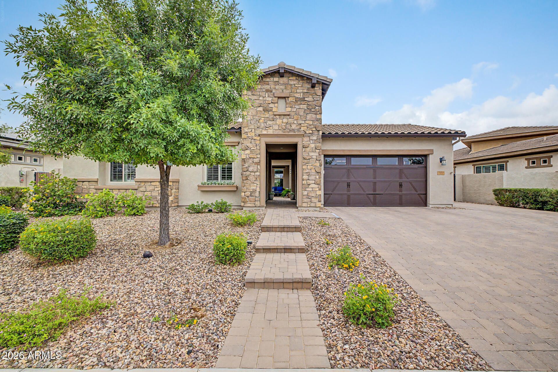 7637 S Barlow Drive, Gilbert, AZ 85298 Main Photo